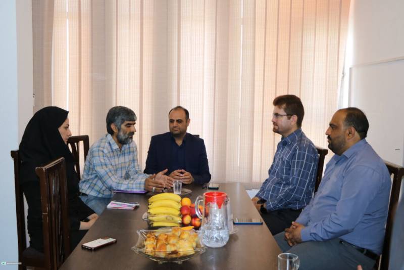 رشد پایه علمی و اخلاقی در کانون زبان ایران هماهنگ است
